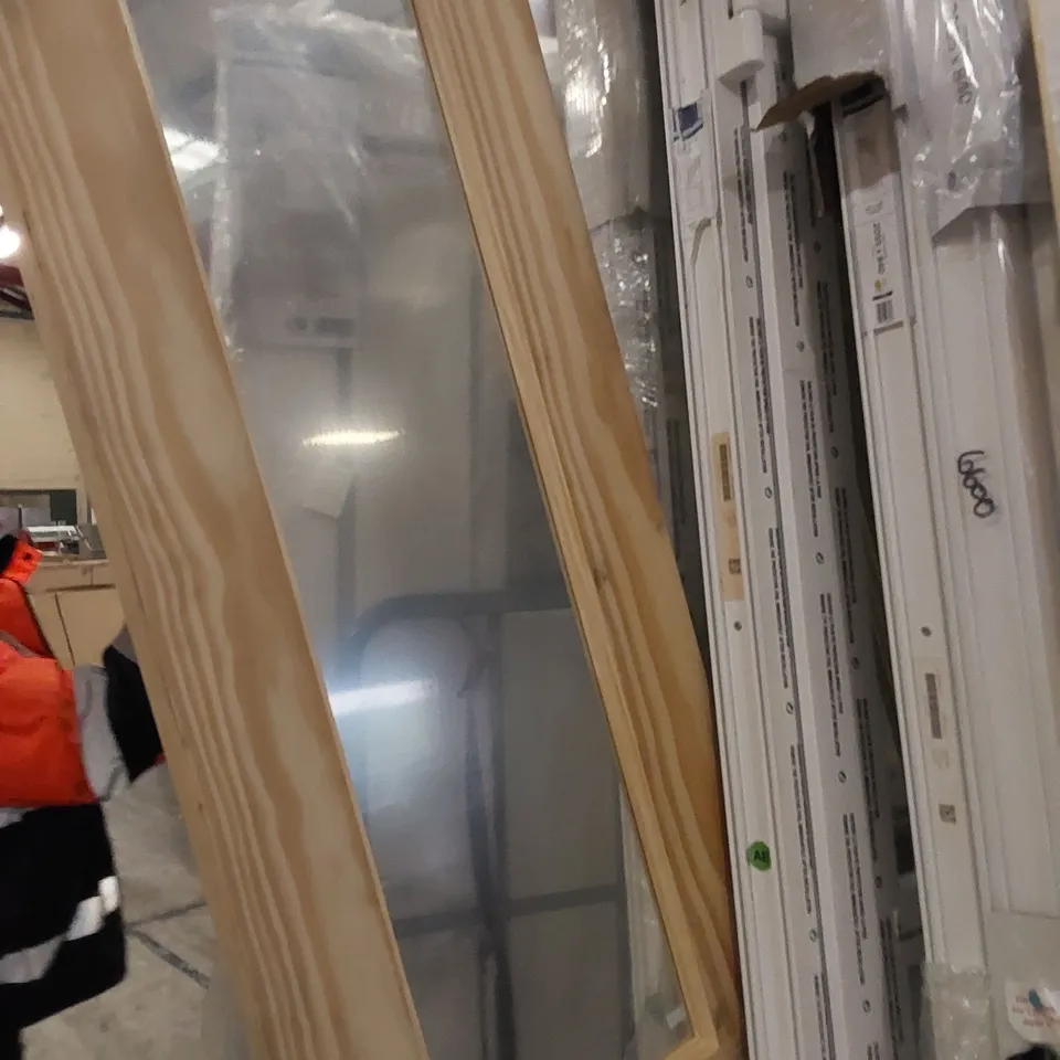 4 PANEL HALF GLAZED INTERNAL DOOR IN PINE GLAZED FINISH