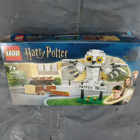LEGO HARRY POTTER HEDWIG AT 4 PRIVET DRIVE