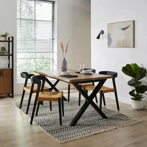 BOXED EZRA EXTENDABLE DINING TABLE RUSTIC WOOD EFFECT (1 BOX)