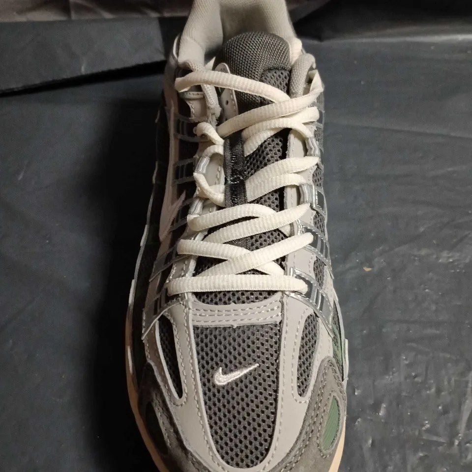 NIKE P6000 TRAINERS - UK SIZE 7.5