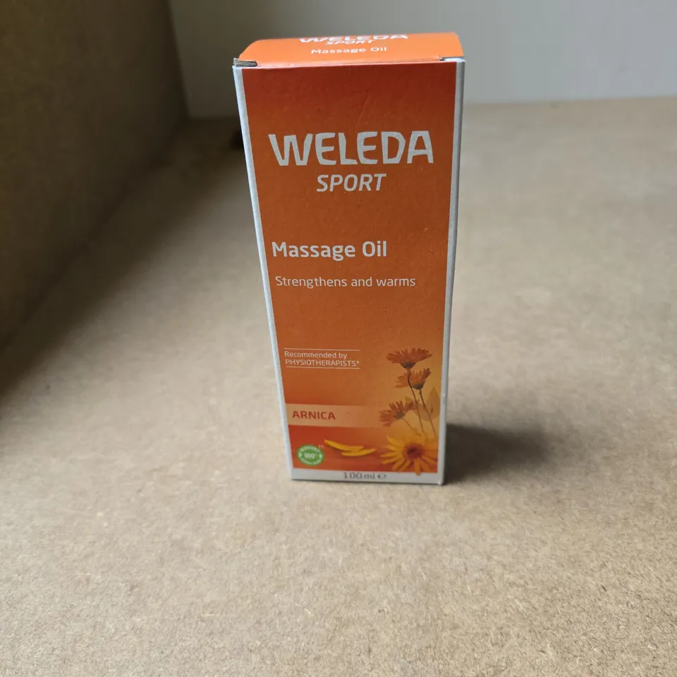 APPROXIMATELY 20 ASSORTED COSMETIC ITEMS INCLUDING SEA MAGIK DEAD SEA SALTS , WELEDA SPORT MASSAGE OIL AND FLORA & CURL CREAM CONDITIONER 