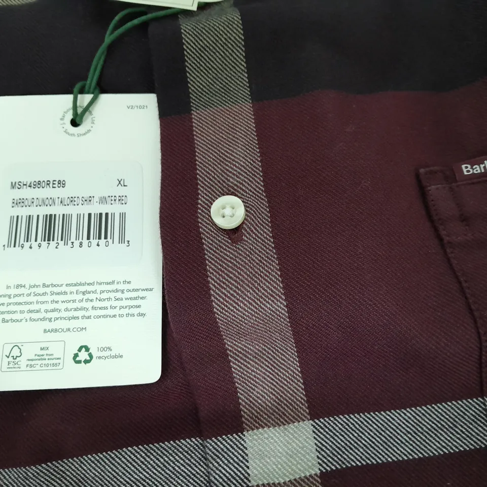 BARBOUR DUNOON TAILORED SHIRT IN WINTER RED - XL