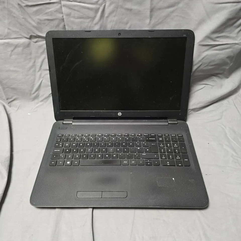 HP 250 G4 NOTEBOOK PC