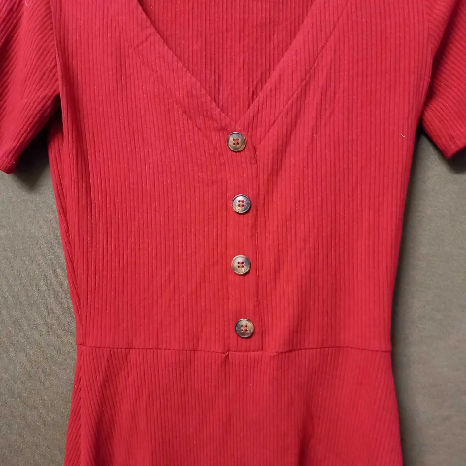 REFORMATION BUTTON MIDI DRESS IN RED - XS