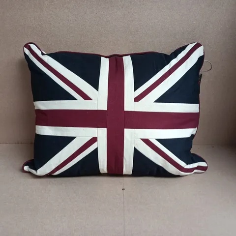 UNION JACK DECORATIVE CUSHION WITH ZIP CLOSURE