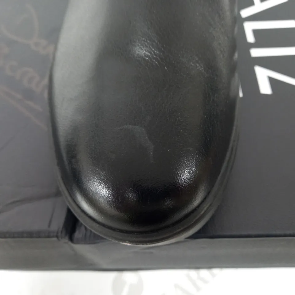 BOXED PAIR OF NATURALIZER TALISE ANKLE BOOTS BLACK SIZE 6.5
