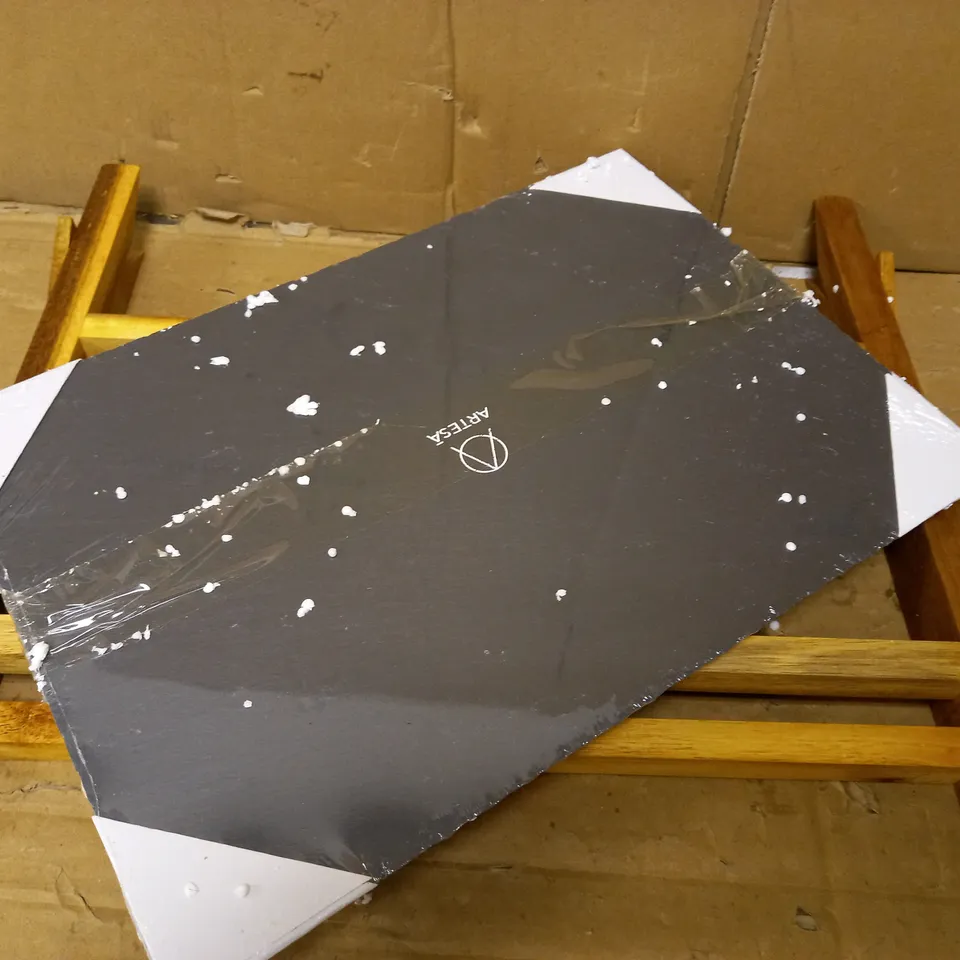 ARTESA SERVING STAND