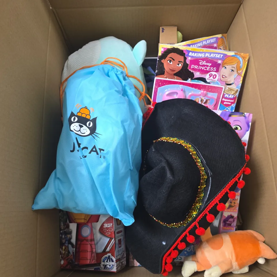 BOX OF APPROXIMATELY 10 ASSORTED ITEMS INCLUDING BLUEY MOOSE TOY, AVENGERS STACKING MEAL SET AND MY LITTLE PONY SUNNY HAIR PLAYSET