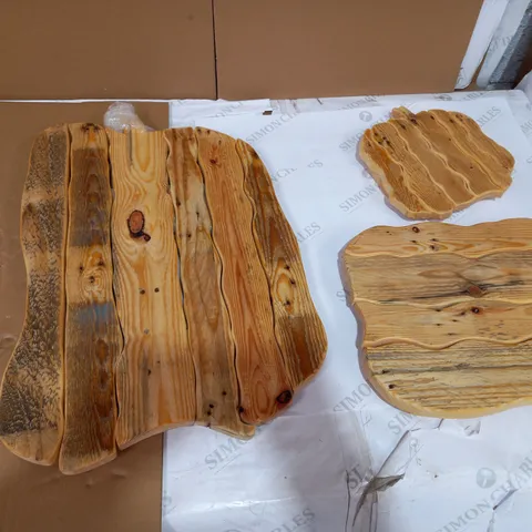 SET OF 3 DECORATIVE WOODEN PLANK PUMPKINS