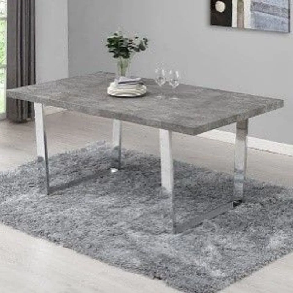 BOXED CONSTABLE DINING TABLE IN CONCRETE PAPER EFFECT WITH CLEAR PAINTING IN CHROMED LEGS (2 BOXES)