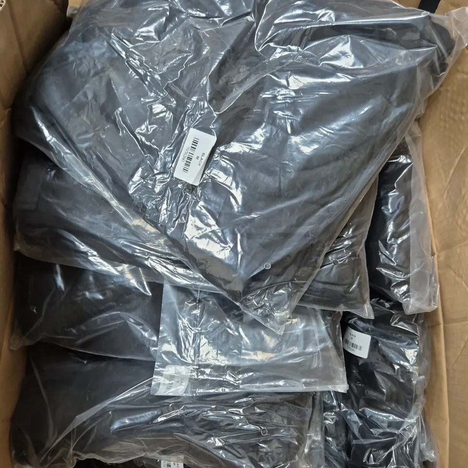 BOX OF APPROXIMATELY 20 BELTED COATS IN BLACK SIZE M - COLLECTION ONLY