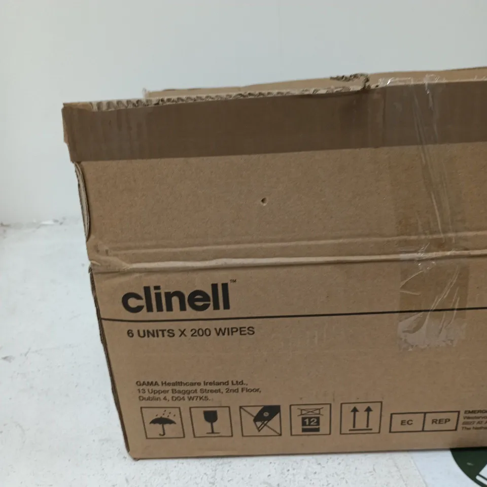 CLINELL 2-IN-1 UNIVERSAL WIPES – 6 X 200 WIPES (SURFACE DISINFECTANT)