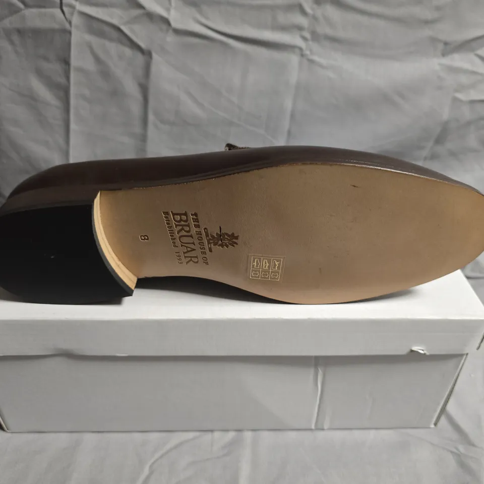 BOXED PAIR OF PENNY LOAFERS - UK SIZE 8