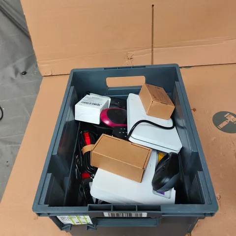 TOTE OF APPROXIMATELY 12 ASSORTED ITEMS TO INCLUDE: INGENICO MOVE 5000 PAYMENT TERMINAL
