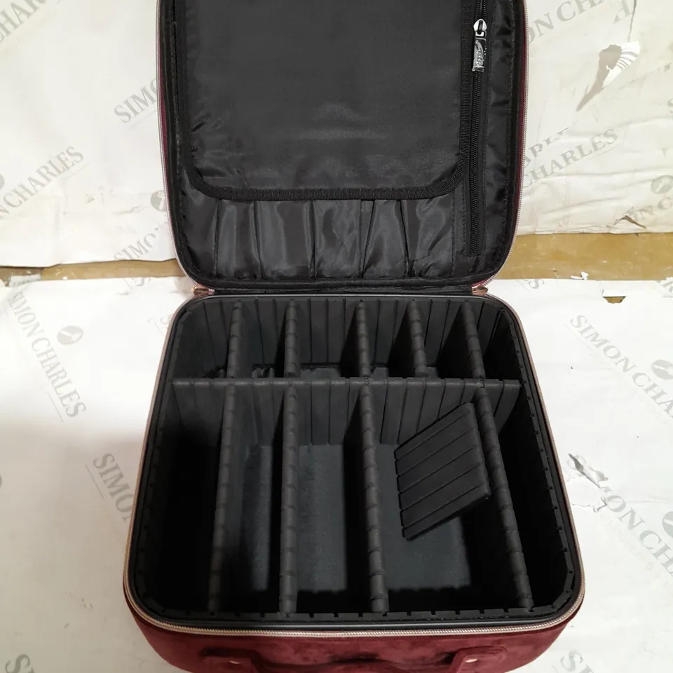 TILI VELVET MAKEUP VANITY CASE IN WINE 