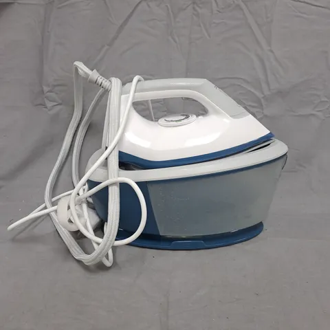 BOXED PHILIPS 2000 SERIES STEAM GENERATOR IRON