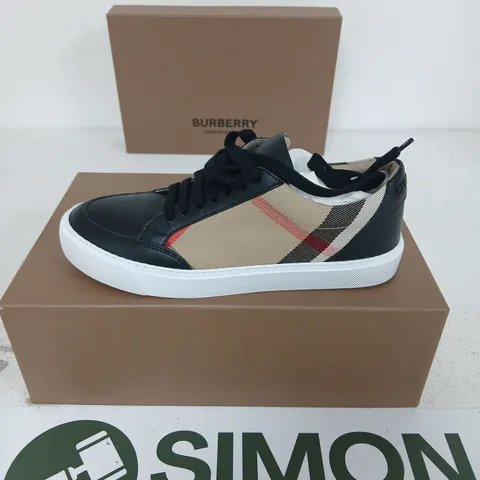 BURBERRY LOW TOP SNEAKER - UK 3 (EU 36), BLACK LEATHER WITH BEIGE BURBERRY CHECK