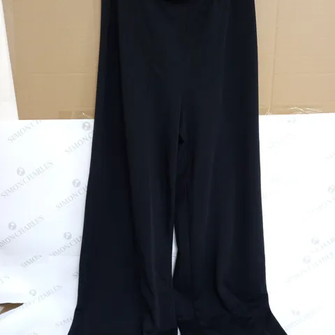 RIVER ISLAND STUDIOS SOMEWHERE TO GO PANTS IN BLACK - UK 14