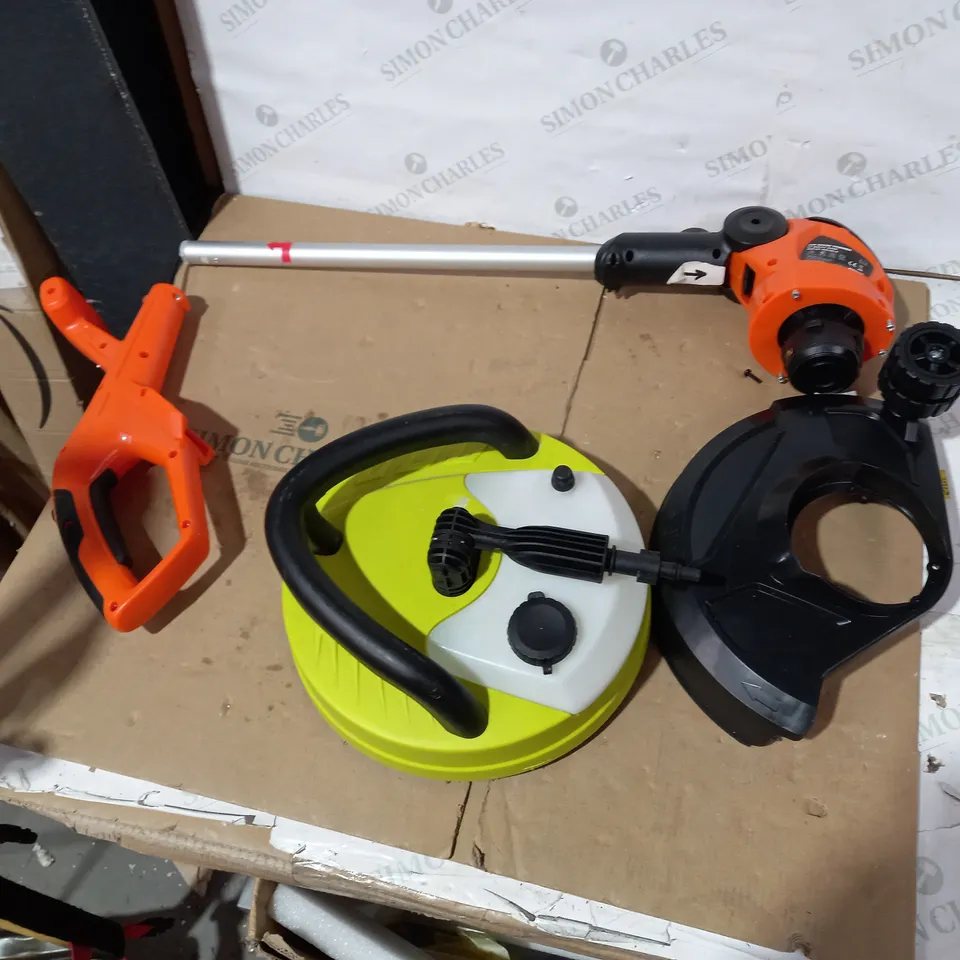 LOT OF 3 ASSORTED ITEMS TO INCLUDE DESIGNER PRESSURE WASHER PART, YARD FORCE 40V GRASS TRIMMER AND DESIGNER GRASS CUTTING PART (COLLECTION ONLY)