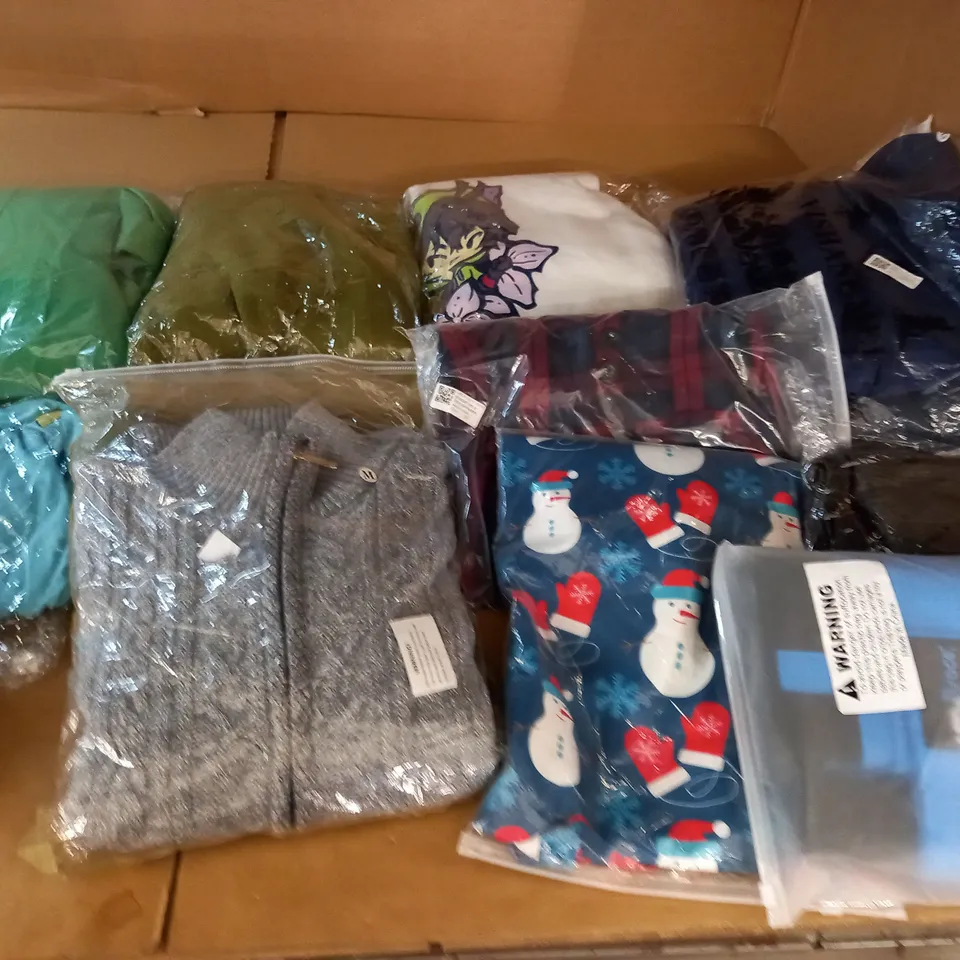 LARGE QUANTITY OF ASSORTED BAGGED CLOTHING ITEMS