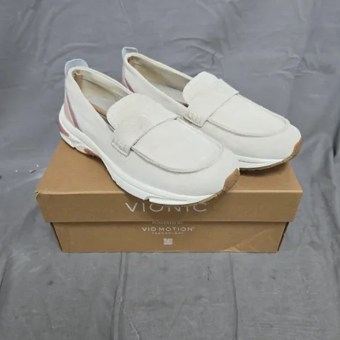 BOXED PAIR OF VIONIC 23 WALK LOAFERS - 6