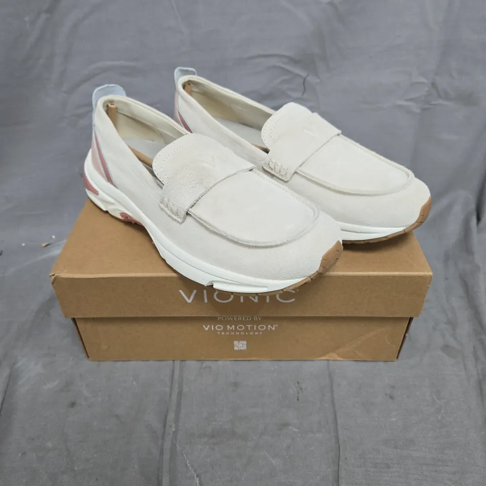 BOXED PAIR OF VIONIC 23 WALK LOAFERS - 6