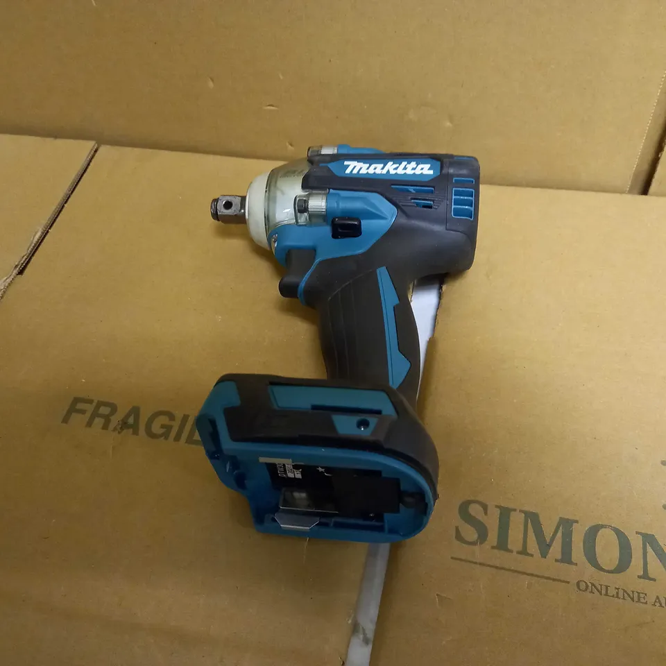MAKITA DTW300Z CORDLESS IMPACT WRENCH