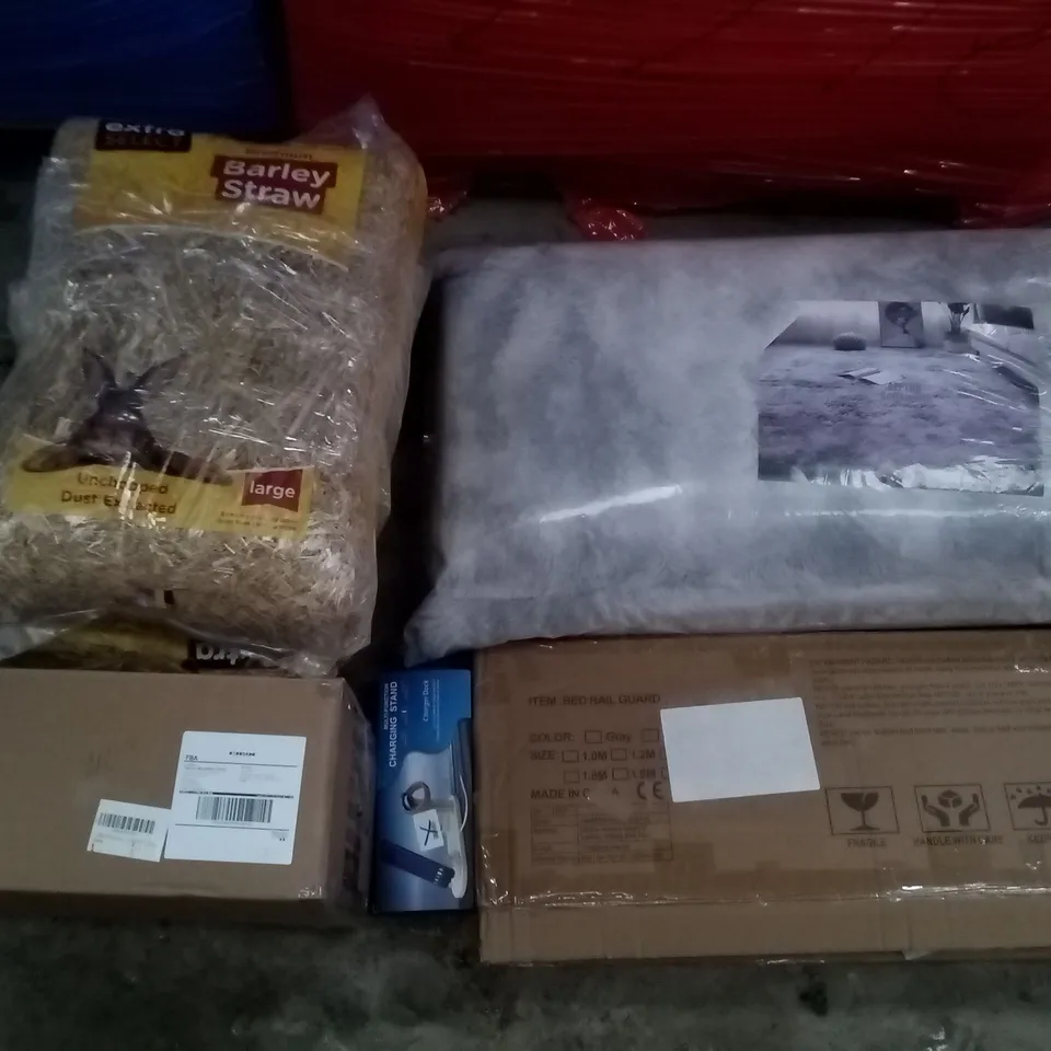 PALLET OF ASSORTED ITEMS INCLUDING BED RAIL GUARD, MULTI-FUNCTION CHARGING STATION, HOMICIDE SHOE BOX, EXTRA SELECT BARLEY STRAW, AZPTAN SOFT&WARM RUG