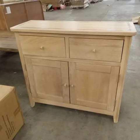 BROMLEY II SMALL SIDEBOARD - OAK