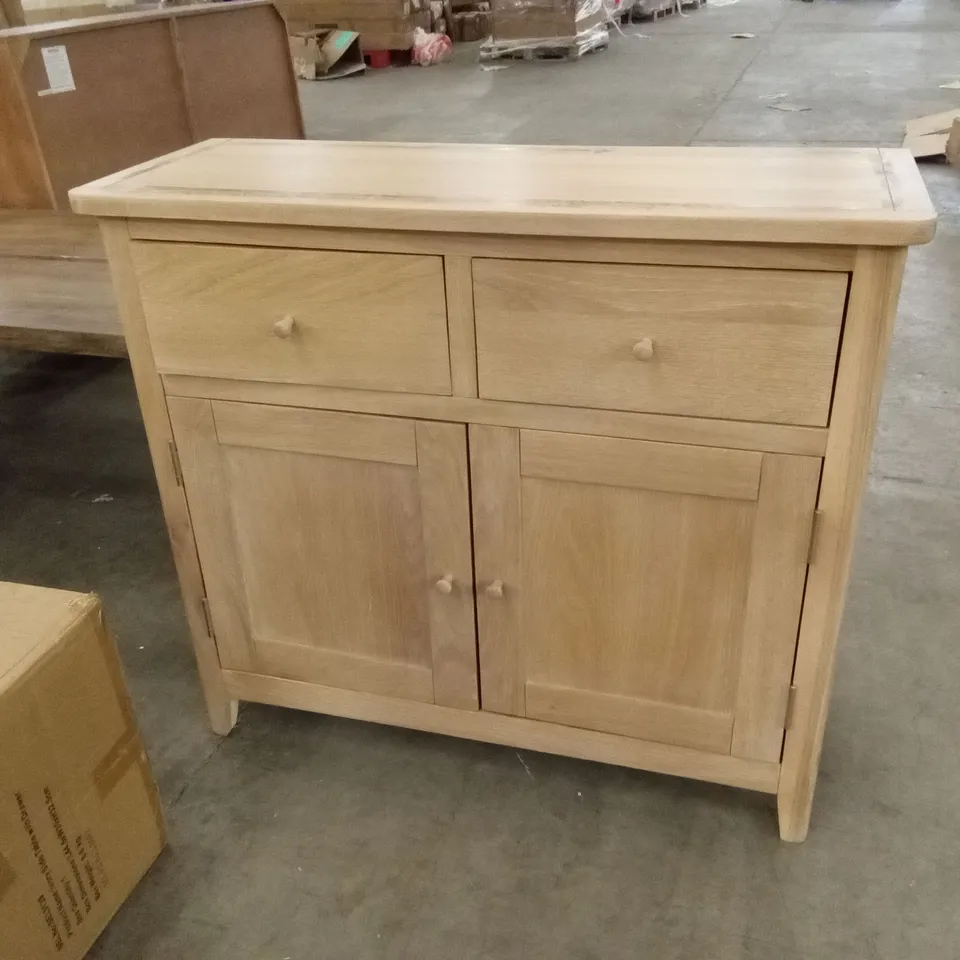 BROMLEY II SMALL SIDEBOARD - OAK