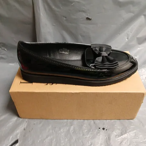 BOXED PAIR OF WHERE'S THAT FROM REGULAR FIT SLIP IN SHOES - 7
