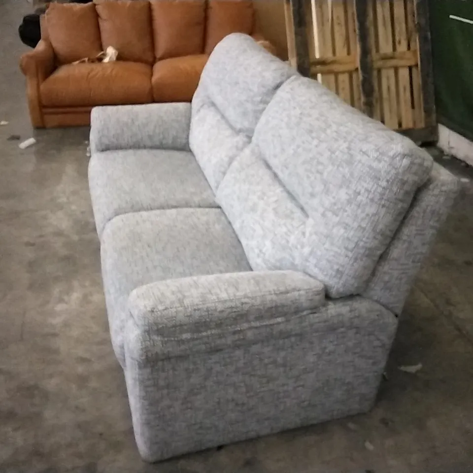 QUALITY BRITISH DESIGNED & MANUFACTURED G PLAN LIGHT GREY PATTERNED FABRIC 3 SEATER SOFA