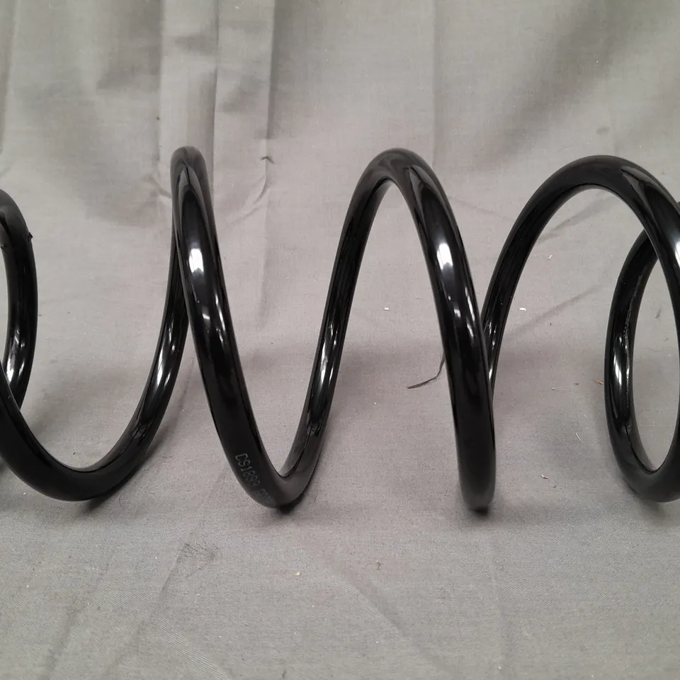 BOXED NAPA NCS1899 COIL SPRING