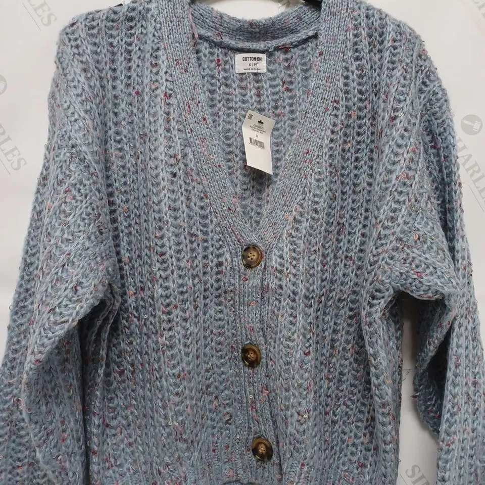 APPROXIMATELY 100 ASSORTED BRAND NEW CLOTHING ITEMS TO INCLUDE MULTI YARN CROPPED CARDI, LUXE FINE GAUGE V PULLOVERS, BABY TEE'S, ETC - COLLECTION ONLY