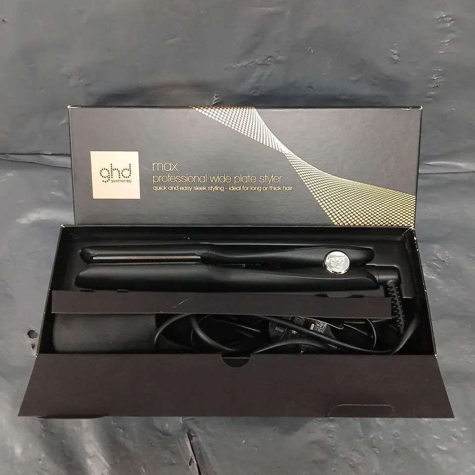 BOXED GHD MAX - WIDE PLATE HAIR STRAIGHTENER - BLACK RRP £209