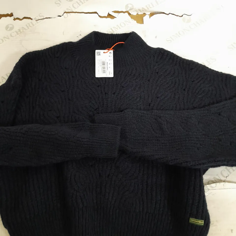 SUPERDRY VINTAGE POINTELLE CABLE CREW NECK JUMPER - SIZE 12
