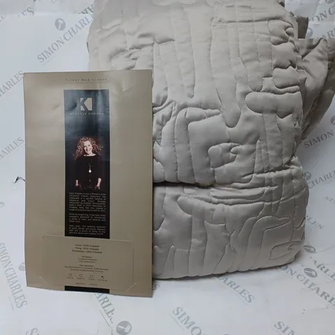 BOXED KELLY HOPPEN ABSTRACT GEO BEDSPREAD AND SHAMS TAUPE SUPER KING SIZE