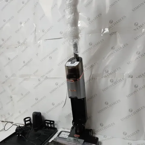 SHARK HYDROVAC CORDLESS 