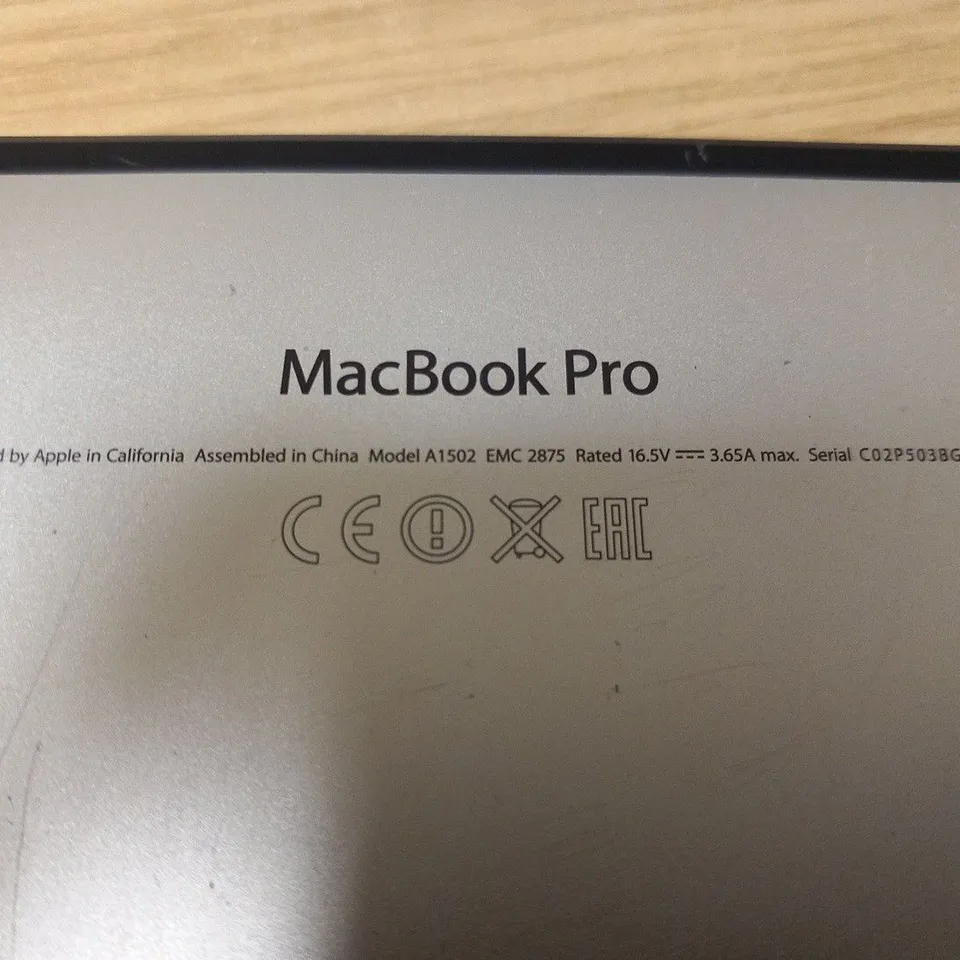 APPLE MACBOOK PRO (A1502 EARLY 2015)