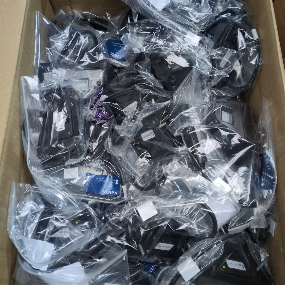 APPROXIMATELY 40 VTA-09 VEHICLE LIGHTS 