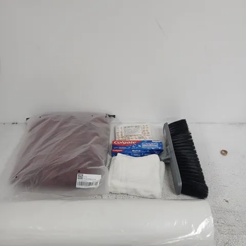 BOX OF APPROXIMATELY 10 ASSORTED ITEMS INCLUDING A BRUSH HEAD, SOME COLGATE TOOTHPASTE AND SOME EARRINGS