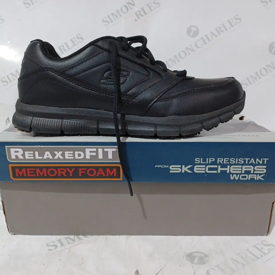 BOXED SKECHERS WORK TRAINERS IN BLACK SIZE 6.5