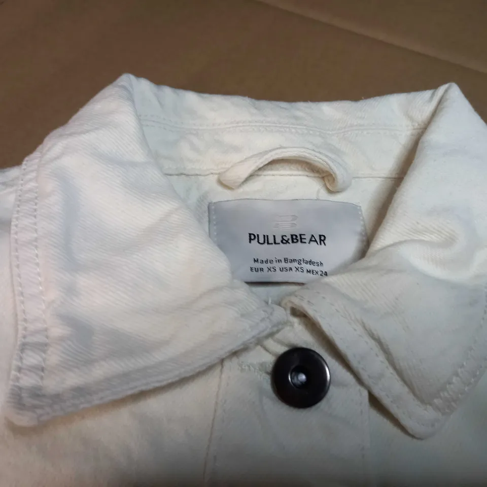 PULL&BEAR CREAM FRAYED OVERSIZED DENIM JACKET - XS