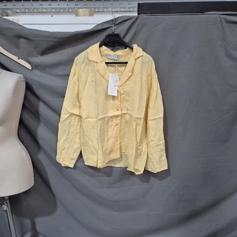 YELLOW LONG-SLEEVE BUTTON-DOWN SHIRT UK SIZE MEDIUM