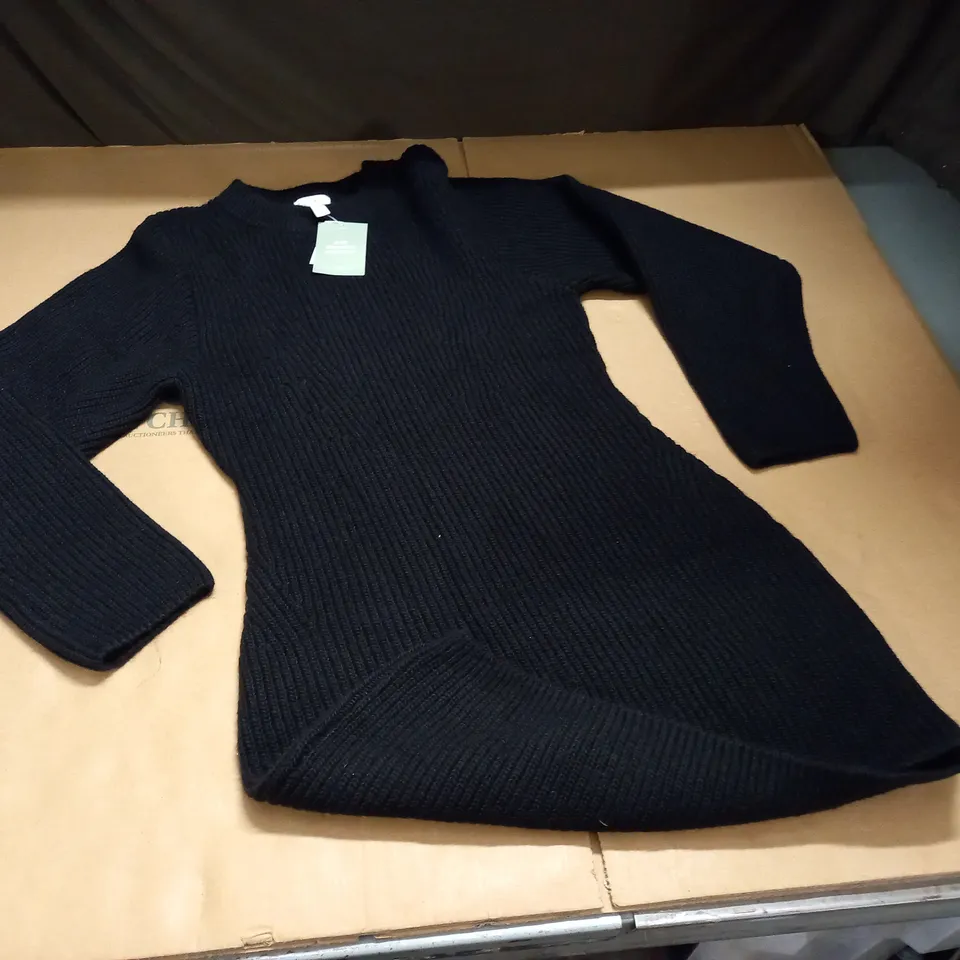 H&M KNITTED JUMPER DRESS IN BLACK - EUR M