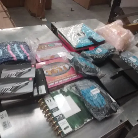 PALLET OF ASSORTED ITEMS TO INCLUDE: ZWILLING CUTLERY SET,THE BIG FAT QUIZ 2021, SAFETY GLOVES ETC