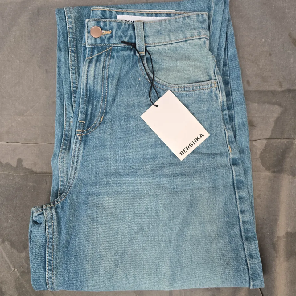 BERSHKA BARREL FIT JEANS IN BLUE SIZE UK 8
