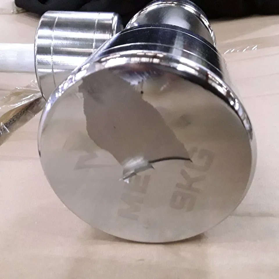 PAIR OF 9KG METIS DUMBELLS