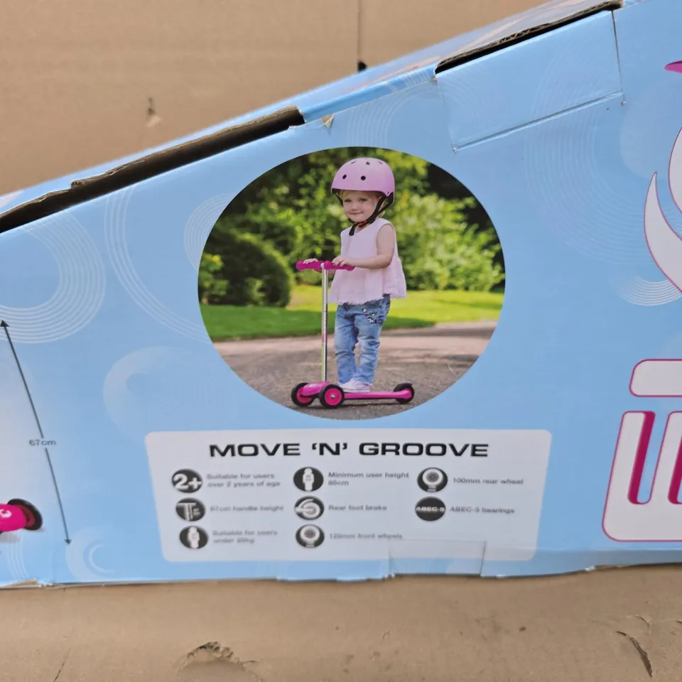 ELC MOVE 'N' GROOVE PINK 3-WHEEL SCOOTER – BOXED (AGES 2+)