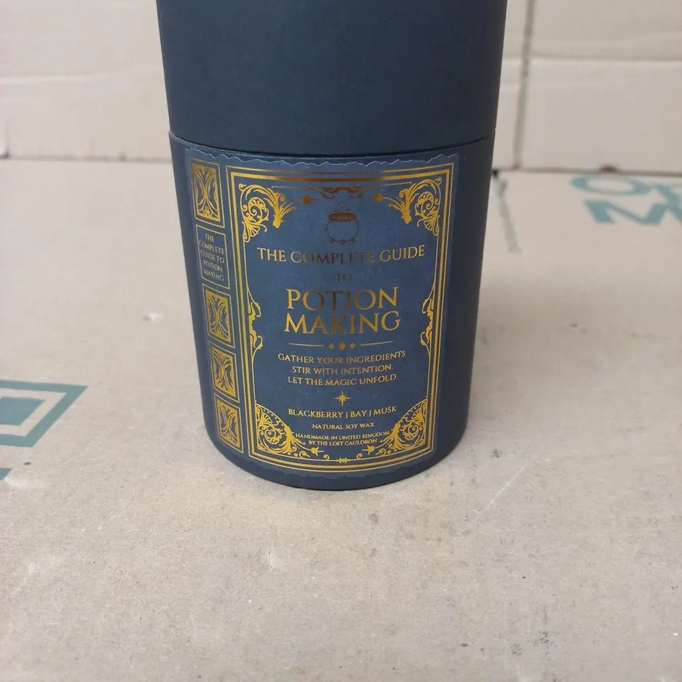 POTION MAKING CANDLE – THE COMPLETE GUIDE TO POTION MAKING, BLACKBERRY BAY MUSK, HANDMADE IN UNITED KINGDOM
